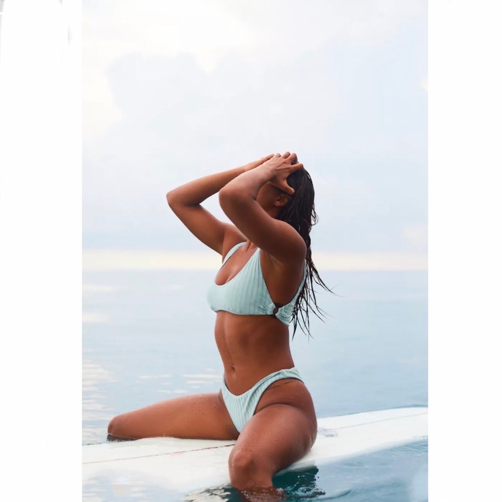 Amuse Society Aurelie Bikini set in blue